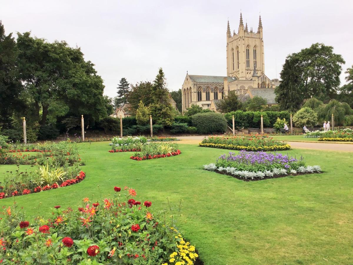 St Mary'S Bed & Breakfast Bury St. Edmunds Luaran gambar